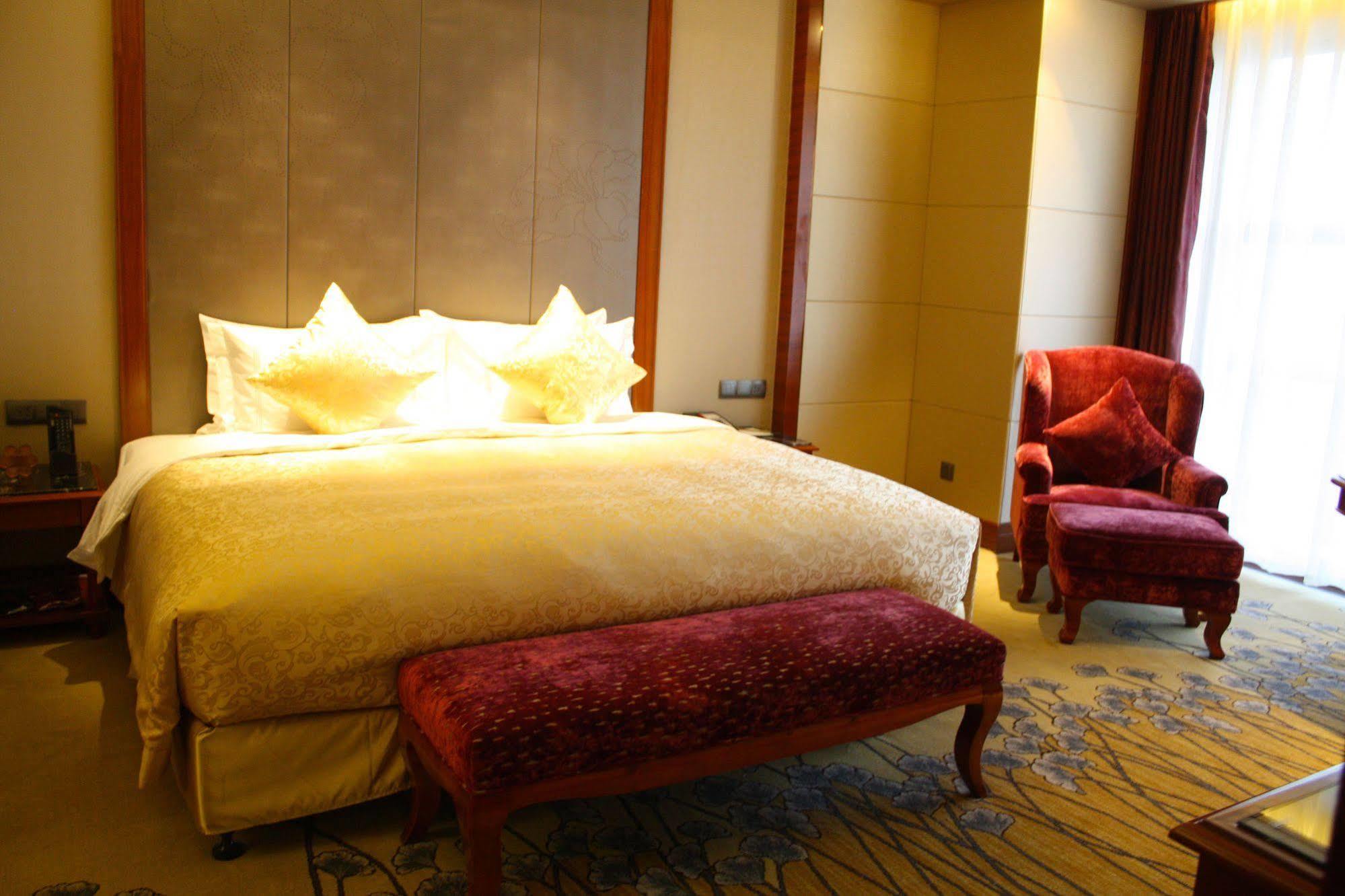 Grand Skylight International Hotel Wuhai Buitenkant foto